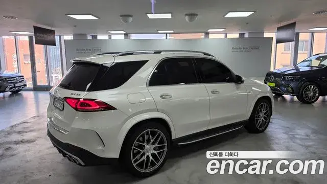 Mercedes-Benz GLE-Class 2023 — Фото 1/17