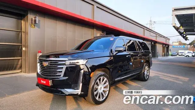 Cadillac Escalade 2022 — Photo 2/20