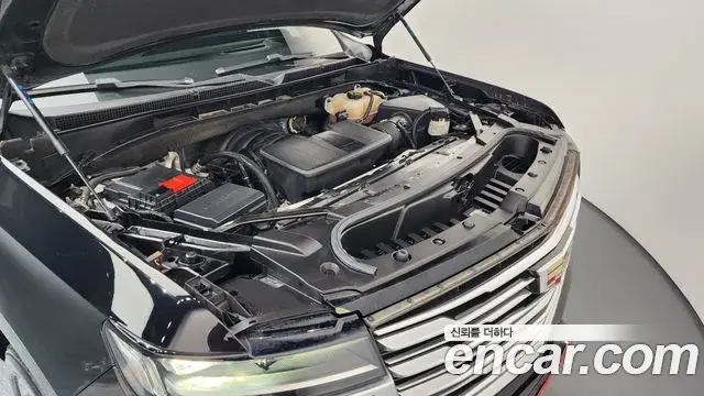 Cadillac Escalade 2022 — Photo 16/20