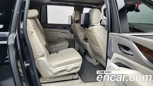 Cadillac Escalade 2022 — Photo 9/20