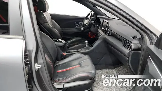 Hyundai Veloster 2018 — ფოტო 11/20