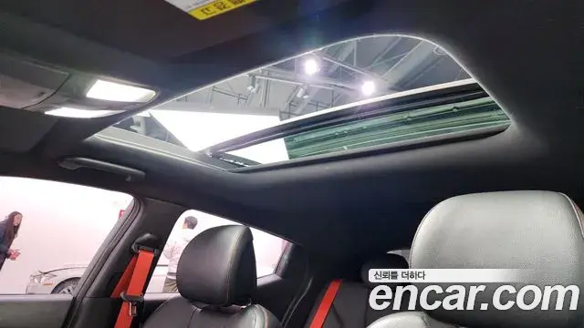 Hyundai Veloster 2018 — ფოტო 7/20