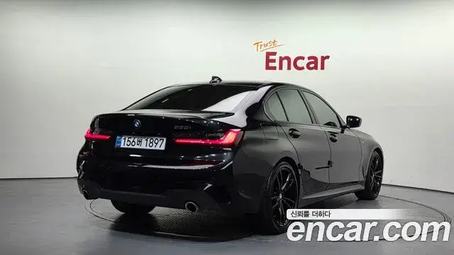 BMW 3 Series 2020 — ფოტო 14/20