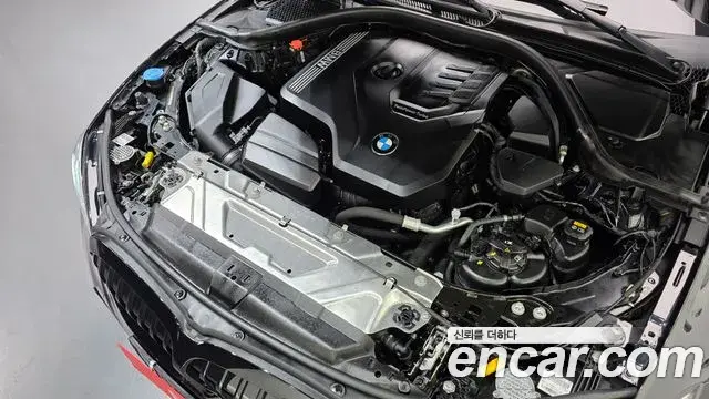 BMW 3 Series 2020 — ფოტო 15/20