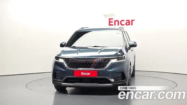 Kia Carnival 2023 — Photo 10/20