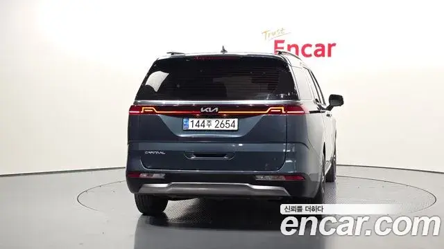 Kia Carnival 2023 — Photo 3/20