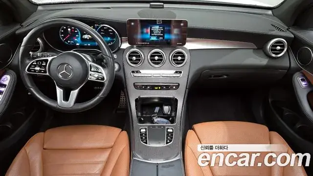 Mercedes-Benz GLC-Class 2022 — Photo 16/20