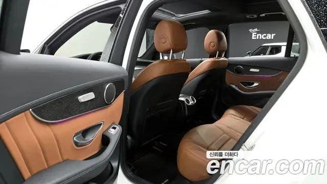Mercedes-Benz GLC-Class 2022 — Photo 18/20