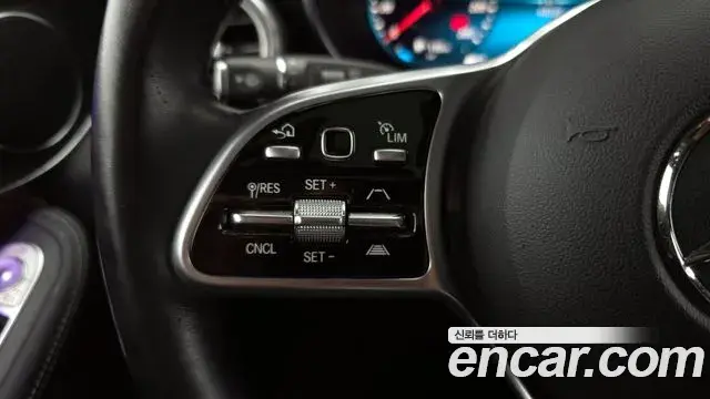 Mercedes-Benz GLC-Class 2022 — Photo 9/20
