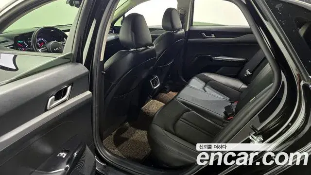 Kia K5 2023 — ფოტო 4/20