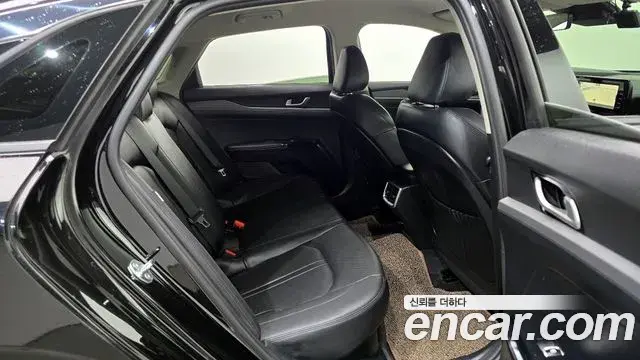 Kia K5 2023 — ფოტო 5/20