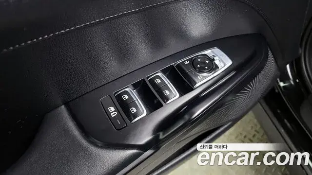 Kia K5 2023 — ფოტო 14/20