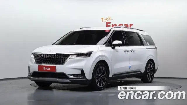 Kia Carnival 2021 — Фото 1/20