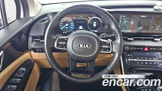Kia Carnival 2021 — Фото 13/20