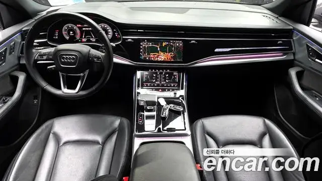 Audi Q8 2021 — Photo 8/20