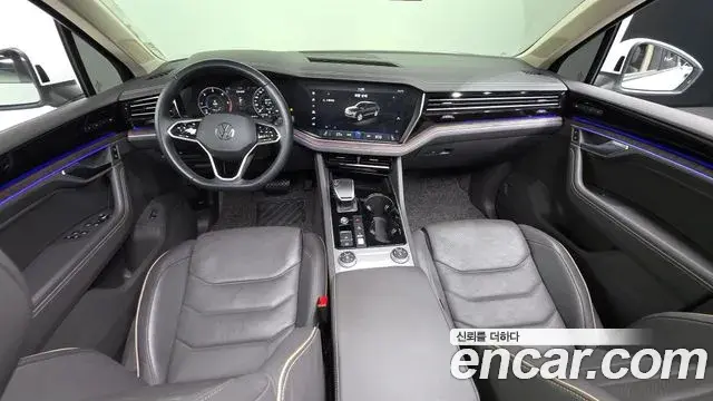 Volkswagen Touareg 2023 — Şəkil 20/20