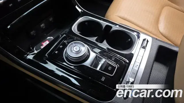 Kia Carnival 2021 — Фото 9/20