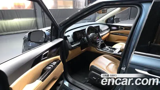 Kia Carnival 2021 — Фото 10/20