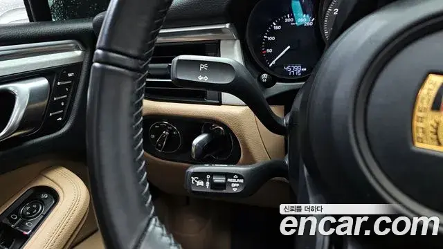 Porsche Macan 2022 — Şəkil 6/20