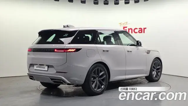 Land Rover Range Rover Sport 2025 — Photo 13/20