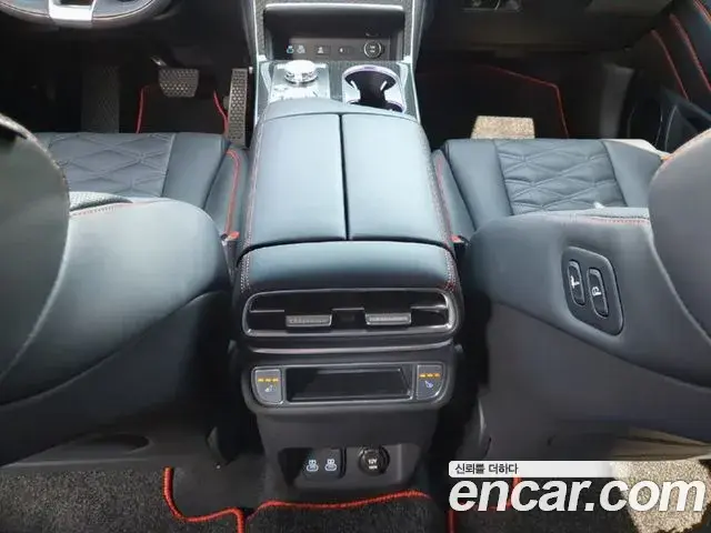 Genesis GV80 Coupe 2024 — ფოტო 9/20