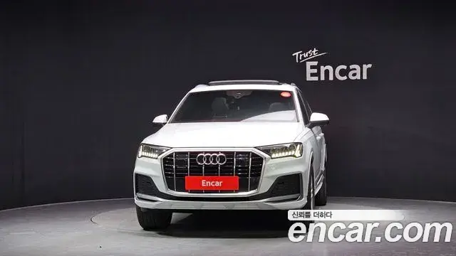 Audi Q7 2021 — Фото 3/20