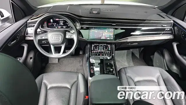 Audi Q7 2021 — Фото 7/20