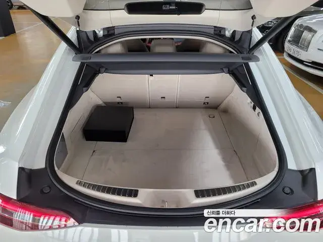 Mercedes-Benz AMG GT 2023 — Фото 17/20