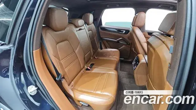 Porsche Cayenne 2021 — Şəkil 9/20