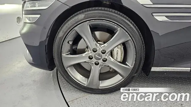 Genesis G80 2020 — ფოტო 18/20