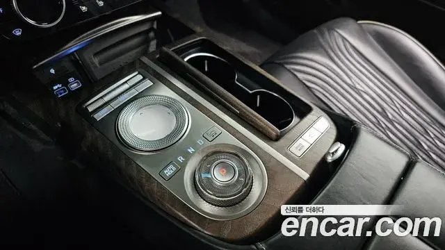 Genesis G80 2020 — ფოტო 15/20