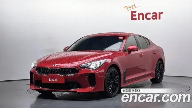 Kia Stinger 2018 — ფოტო 5/20