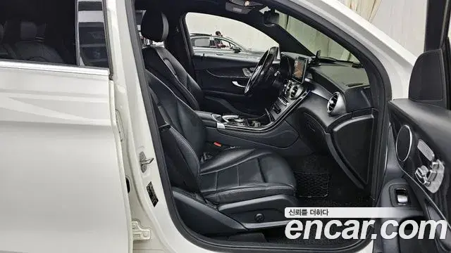 Mercedes-Benz GLC-Class 2019 — ფოტო 9/20