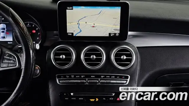 Mercedes-Benz GLC-Class 2019 — ფოტო 12/20