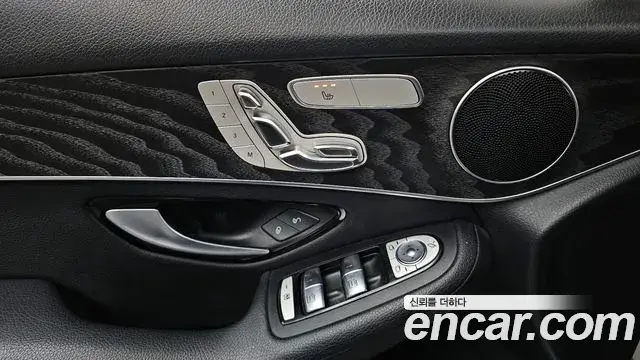 Mercedes-Benz GLC-Class 2019 — ფოტო 7/20
