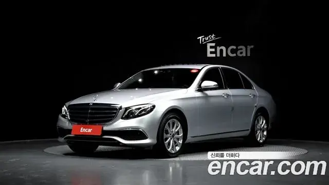 Mercedes-Benz E-Class 2020 — ფოტო 2/20