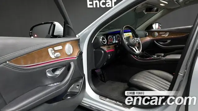 Mercedes-Benz E-Class 2020 — ფოტო 10/20