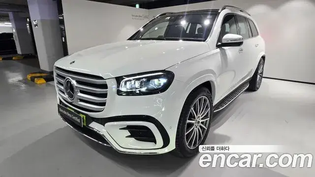 Mercedes-Benz GLS-Class 2024 — Photo 1/20