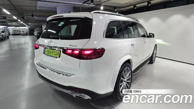 Mercedes-Benz GLS-Class 2024 — Photo 9/20