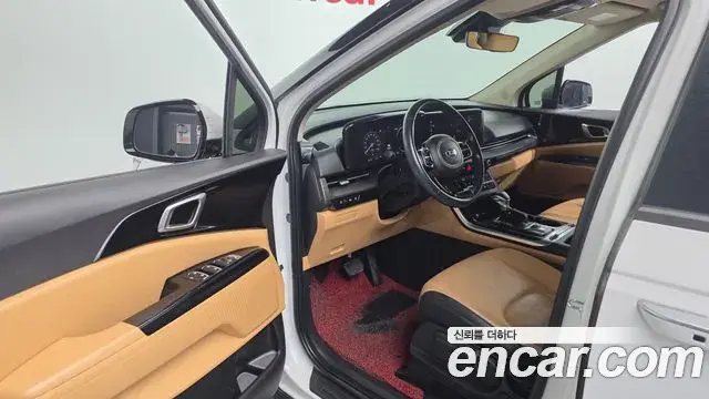 Kia Carnival 2021 — Фото 10/20