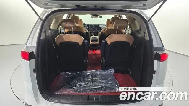 Kia Carnival 2021 — Фото 20/20