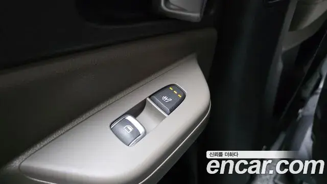 Kia Carnival 2024 — Şəkil 16/20