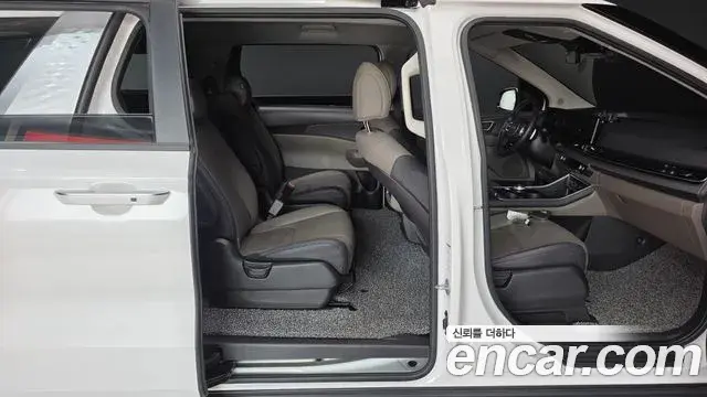 Kia Carnival 2024 — Şəkil 14/20