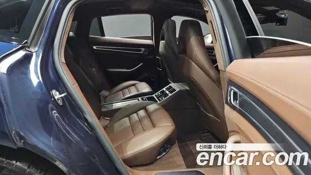 Porsche Panamera 2023 — Şəkil 8/20