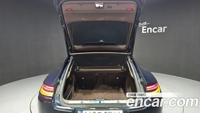 Porsche Panamera 2023 — Şəkil 4/20