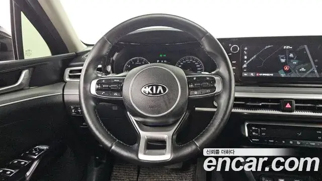 Kia K5 2021 — Фото 11/20