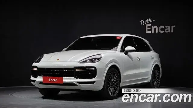Porsche Cayenne 2019 — Фото 1/20