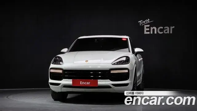 Porsche Cayenne 2019 — Фото 3/20