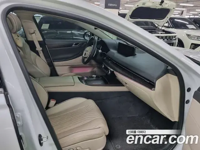 Genesis G80 2023 — Photo 19/20