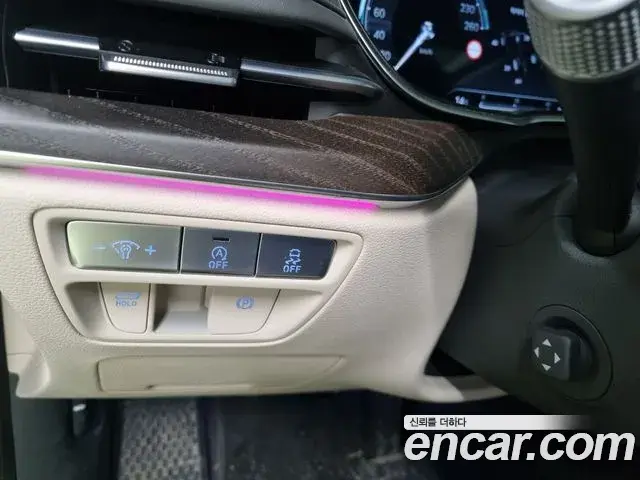 Genesis G80 2023 — Photo 15/20